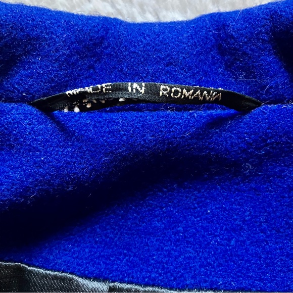 STUNNING Vintage Royal Blue Pure Virgin Wool Long Line Coat with shoulder pads - Picture 5 of 9